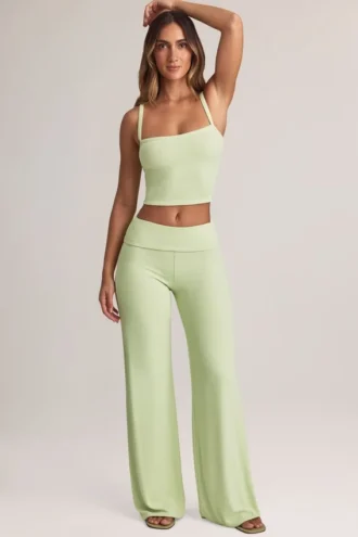 Pantalones anchos con vuelta de Melida Modal en verde salvia