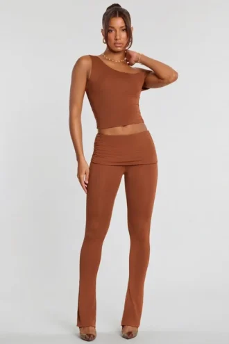 Pantalones Anona de talle medio en mezcla de modal y cachemira en marrón castaño