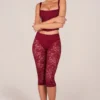 Pantalones capri con encaje Annalisa en rojo cereza