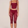 Pantalones capri con encaje Annalisa en rojo cereza