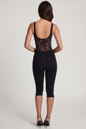 Pantalones capri cortos Giuliana Ponte Jersey en negro