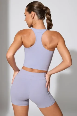 Pantalones Cortos con cintura retorcida y bolsillos en color pervinca