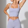 Pantalones Cortos con cintura retorcida y bolsillos en color pervinca
