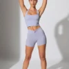Pantalones Cortos con cintura retorcida y bolsillos en color pervinca