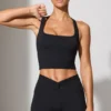 Pantalones Cortos con cintura retorcida y bolsillos en negro