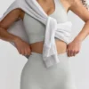 Pantalones Cortos de cintura alta Define Luxe en gris