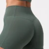 Pantalones Cortos de cintura alta Soft Active en color caqui