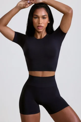 Pantalones Cortos mini de cintura alta Define Luxe en negro