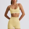 Pantalones Cortos mini sin costuras Super Sculpt en amarillo mantequilla