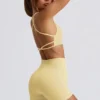 Pantalones Cortos mini sin costuras Super Sculpt en amarillo mantequilla