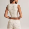 Pantalones Cortos Nina de modal con cintura media y vuelta en estampado floral