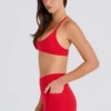 Pantalones Cortos Soft Active con cintura en V y bolsillos en rojo fresa