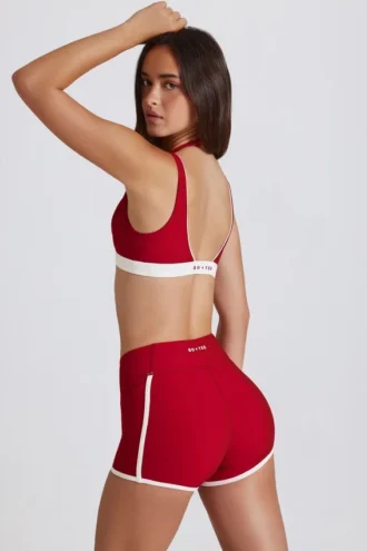 Pantalones Cortos Soft Active con ribetes en contraste en rojo oscuro
