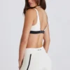 Pantalones Cortos Soft Active Contrast en color marfil