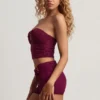 Pantalones Cortos Teagan de talle medio en morado baya
