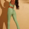 Pantalones cortos Zuni con cordones en la espalda en verde
