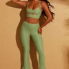 Pantalones cortos Zuni con cordones en la espalda en verde