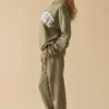 Pantalones de chándal de felpa de algodón de talle medio en verde caqui