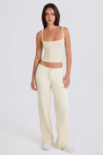 Pantalones de chándal de pierna ancha de punto acanalado en color crema