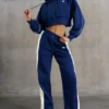 Pantalones de chándal de pierna ancha en azul marino