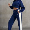 Pantalones de chándal de pierna ancha en azul marino