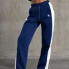 Pantalones de chándal de pierna ancha en azul marino