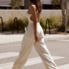 Pantalones de chándal de rizo de pierna ancha en color crema