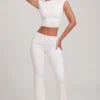 Pantalones Hollis de talle medio y corte recto en blanco