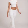 Pantalones Hollis de talle medio y corte recto en blanco