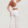 Pantalones Hollis de talle medio y corte recto en blanco