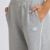 Pantalones joggers de talle medio y corte recto en gris jaspeado