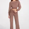 Pantalones rectos de talle bajo Thea Modal en color moca