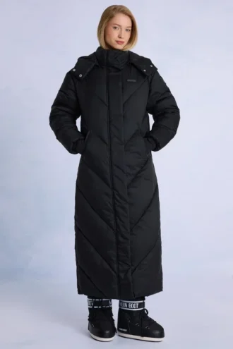 Parka larga impermeable con capucha en negro