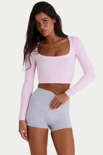 Partes de arriba asimétricas sin costuras de punto elástico suave en rosa empolvado
