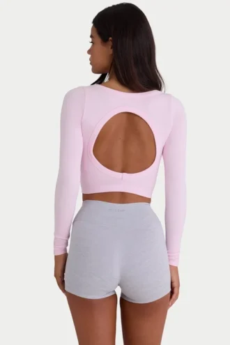 Partes de arriba asimétricas sin costuras de punto elástico suave en rosa empolvado