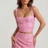 Partes de arriba cortas con cuello cuadrado y adornos Lirael en rosa