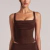 Partes de arriba de cuello cuadrado Veya en marrón chocolate
