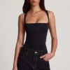 Partes de arriba de jersey suave con cuello cuadrado y fruncidos Mirandria en negro
