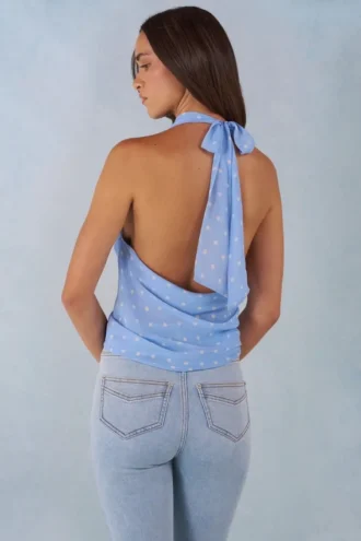 Partes de arriba halter con escote profundo Maraya en estampado de lunares azules