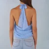 Partes de arriba halter con escote profundo Maraya en estampado de lunares azules