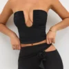 Partes de arriba sin tirantes con escote pronunciado Eevi Jersey en negro