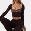 Pantalones acampanados fruncidos Soft Active en color espresso