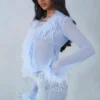 Partes de arriba transparentes con ribete de plumas Elisia en azul suave