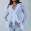 Partes de arriba transparentes con ribete de plumas Elisia en azul suave