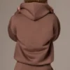 Sudadera con capucha oversize bordada en color cacao