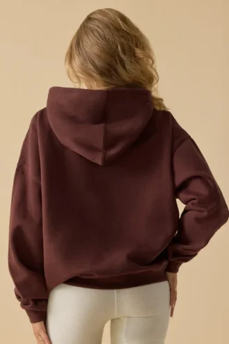 Sudadera con capucha oversize en color caoba