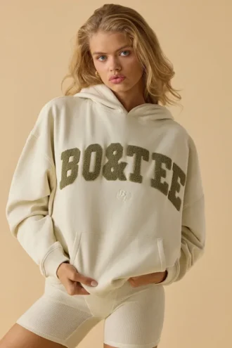 Sudadera con capucha oversize en color hueso