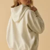 Sudadera con capucha oversize en color hueso