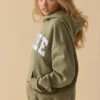 Sudadera con capucha oversize en verde oliva suave