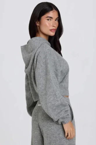 Sudadera corta con capucha y cremallera de punto suave en gris